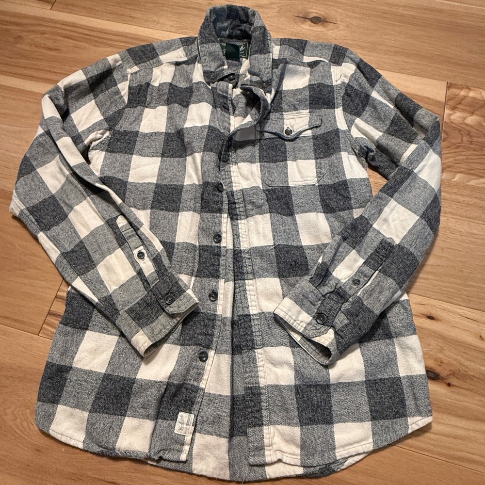 Woolrich Flannel Shirt Mens S Gray White Buffalo Plaid Organic Cotton Modern Fit